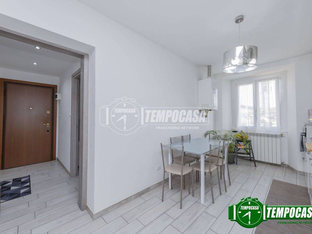 appartamento in vendita a Locate di Triulzi