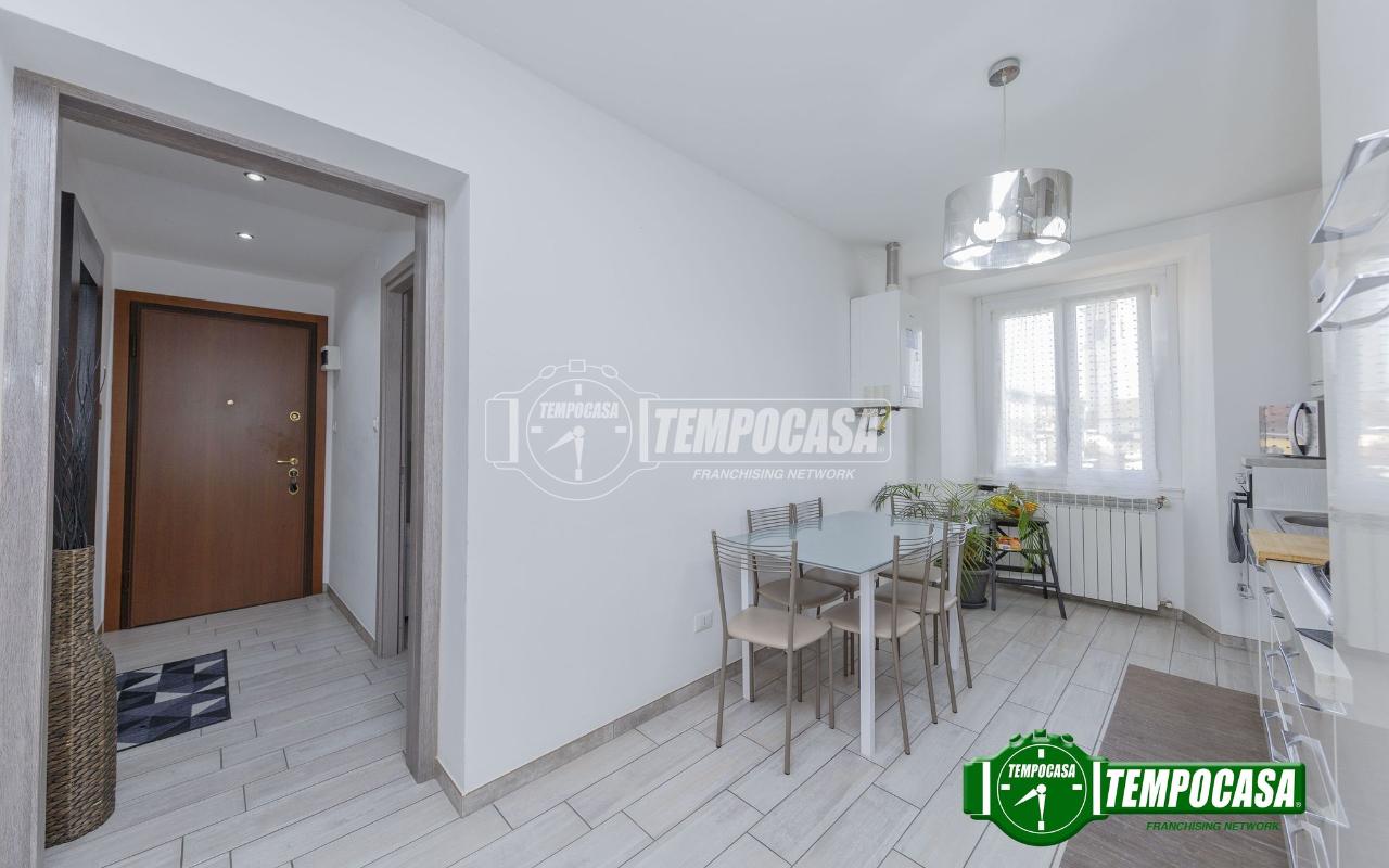 appartamento in vendita a Locate di Triulzi