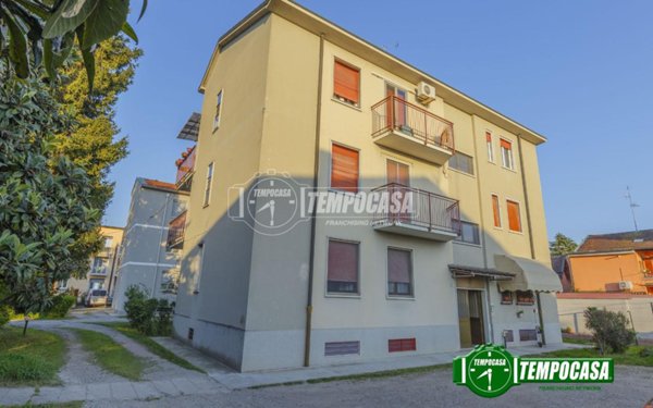 appartamento in vendita a Locate di Triulzi