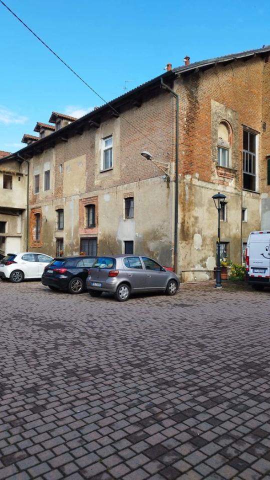 appartamento in vendita a Locate di Triulzi