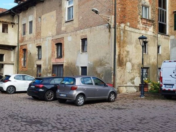 appartamento in vendita a Locate di Triulzi