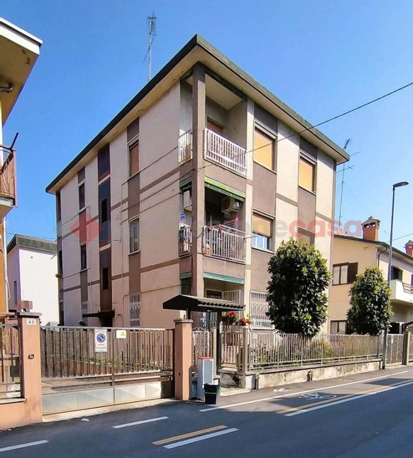 appartamento in vendita a Locate di Triulzi