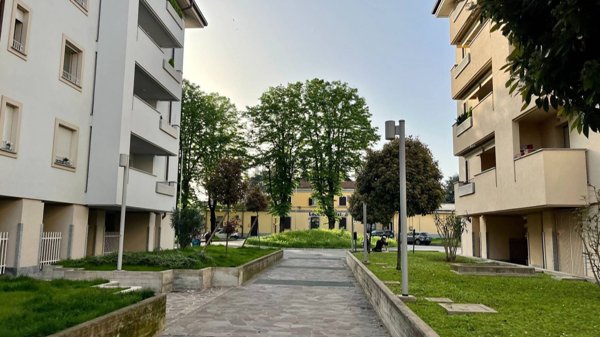 appartamento in vendita a Locate di Triulzi