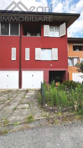 casa indipendente in vendita a Locate di Triulzi