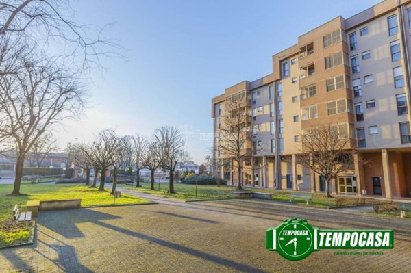 appartamento in vendita a Locate di Triulzi in zona Moro