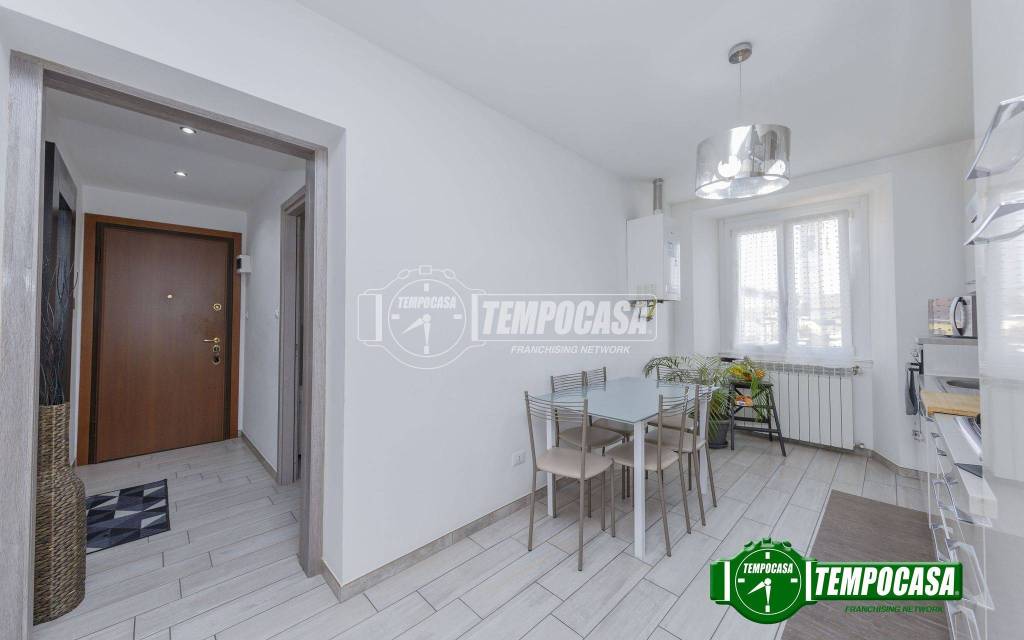 appartamento in vendita a Locate di Triulzi