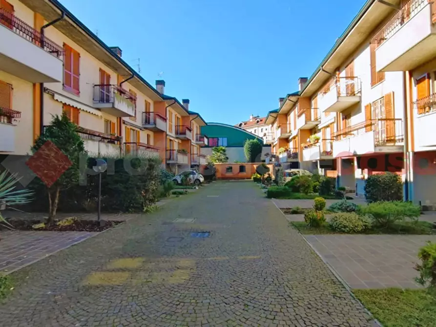 casa indipendente in vendita a Locate di Triulzi