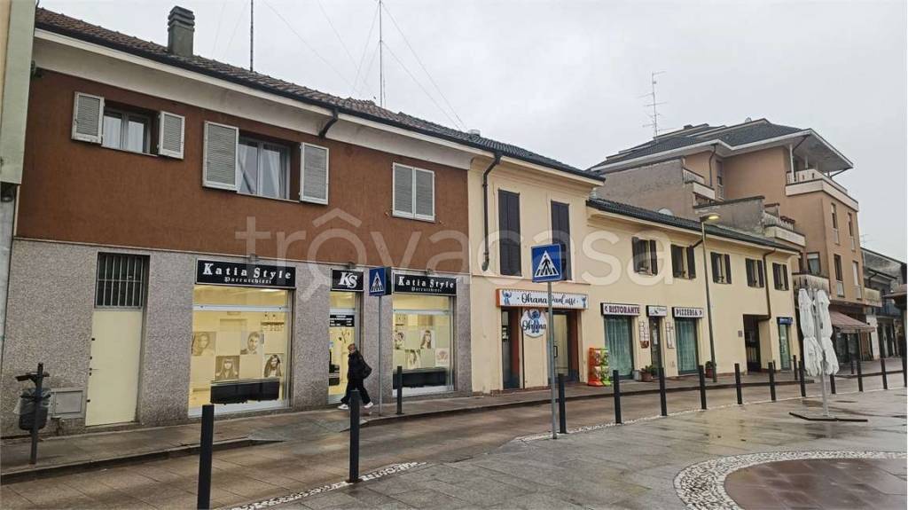 appartamento in vendita a Locate di Triulzi
