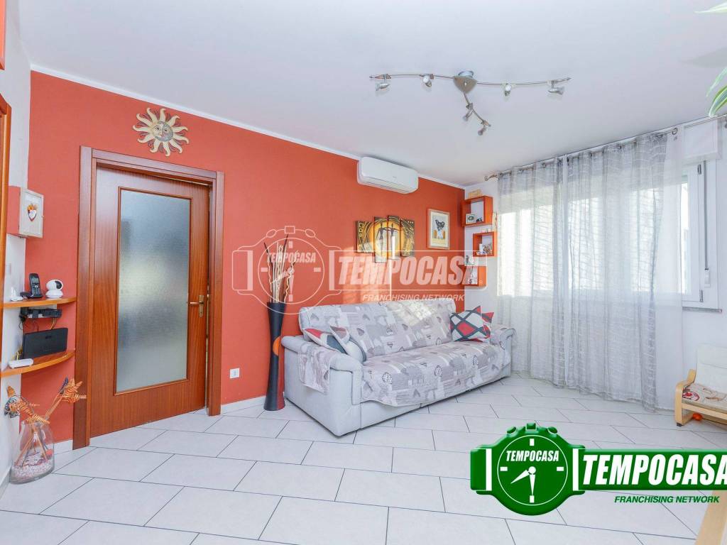 appartamento in vendita a Locate di Triulzi