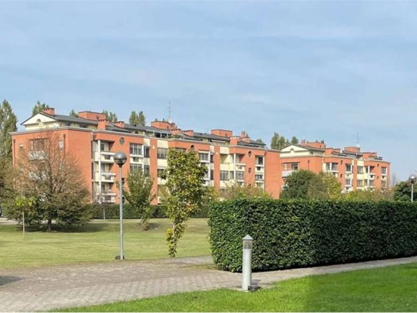 appartamento in vendita a Locate di Triulzi