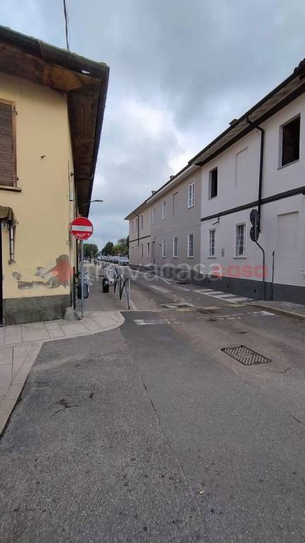 appartamento in vendita a Locate di Triulzi