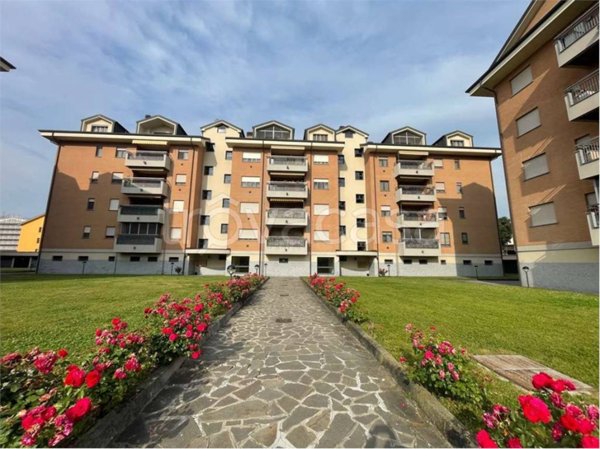 appartamento in vendita a Locate di Triulzi