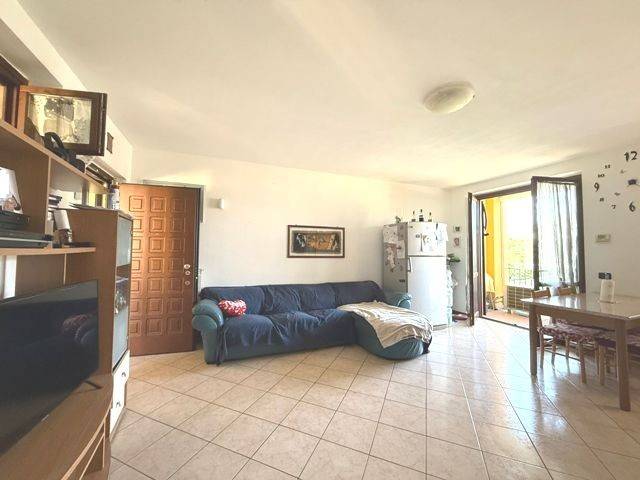 appartamento in vendita a Locate di Triulzi