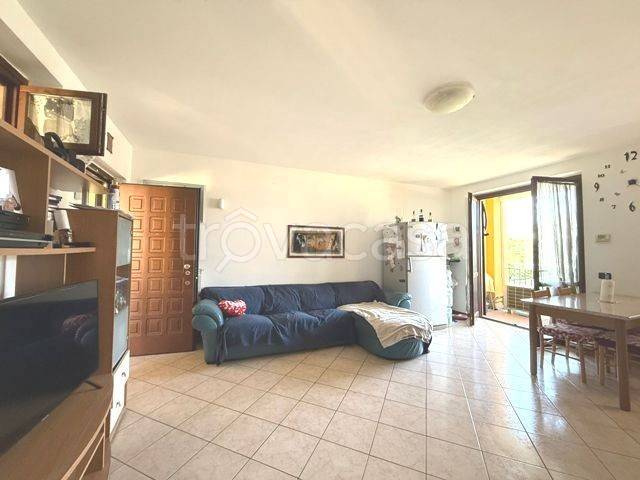 appartamento in vendita a Locate di Triulzi