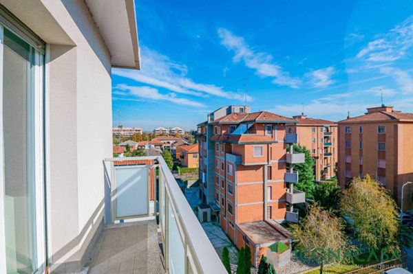 appartamento in vendita a Locate di Triulzi