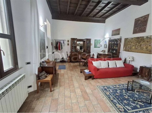 appartamento in vendita a Locate di Triulzi