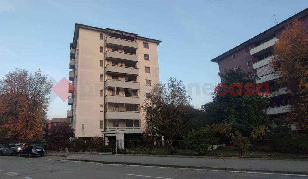 appartamento in vendita a Locate di Triulzi