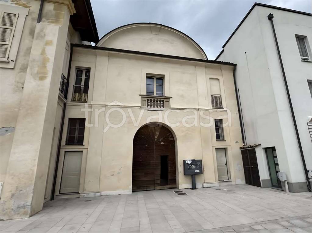 appartamento in vendita a Locate di Triulzi