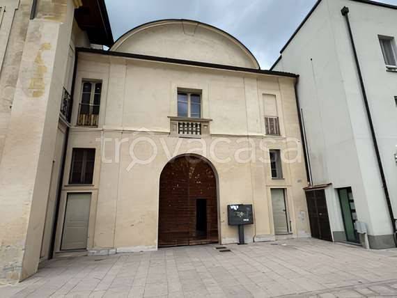 appartamento in vendita a Locate di Triulzi