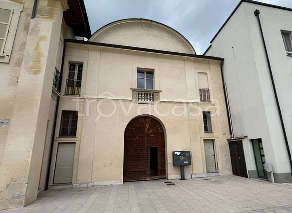 appartamento in vendita a Locate di Triulzi