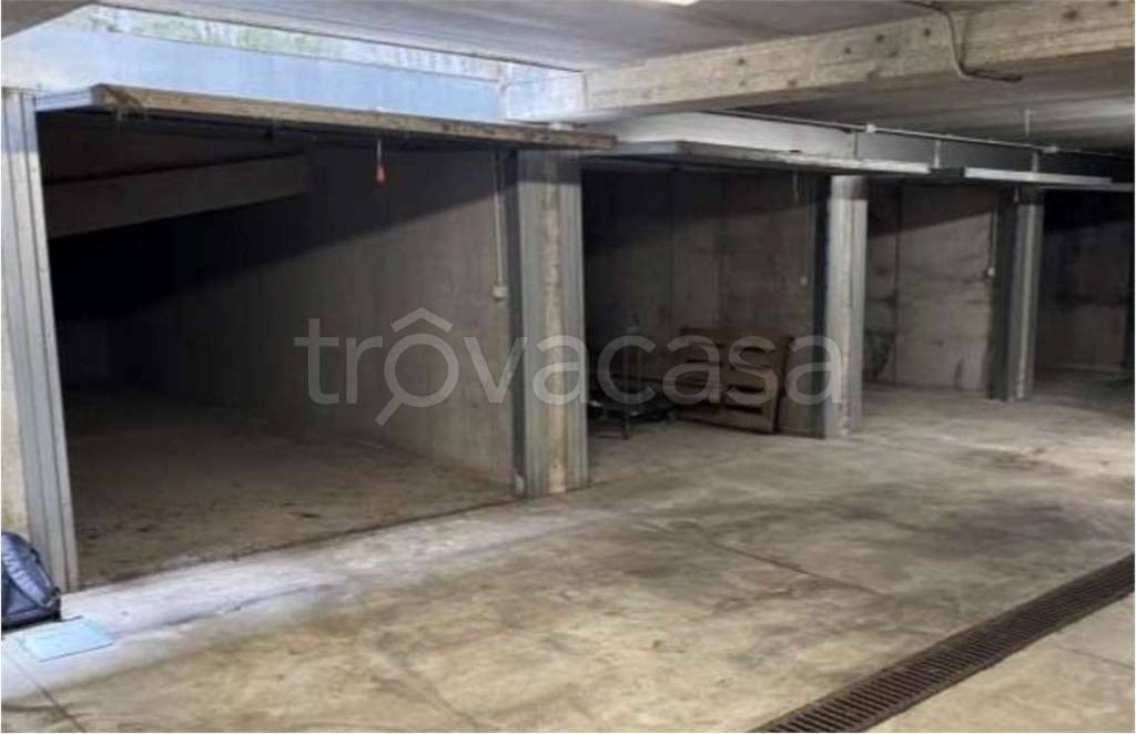 appartamento in vendita a Locate di Triulzi