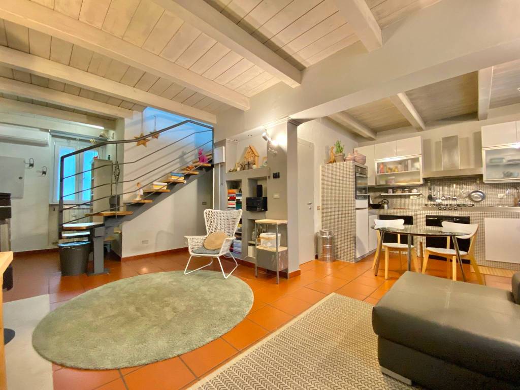 appartamento in vendita a Locate di Triulzi in zona Moro