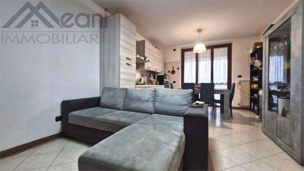 appartamento in vendita a Locate di Triulzi