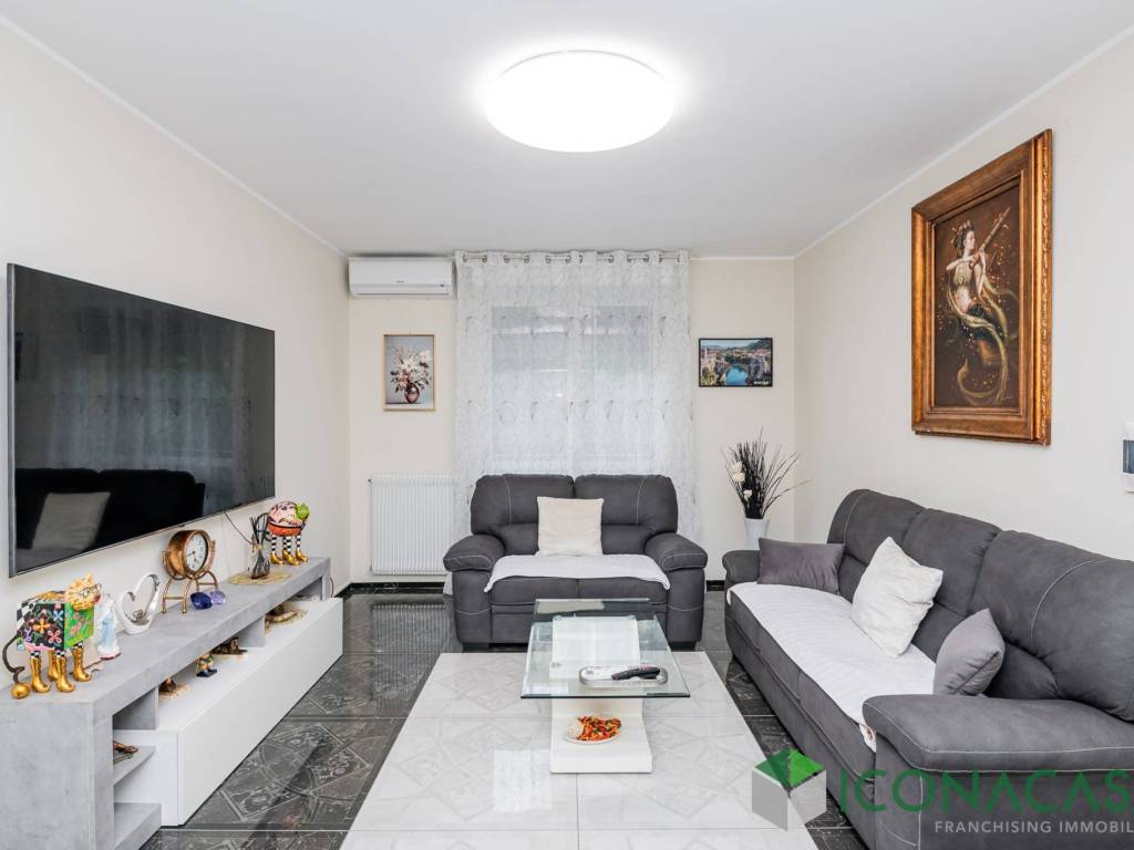 appartamento in vendita a Locate di Triulzi