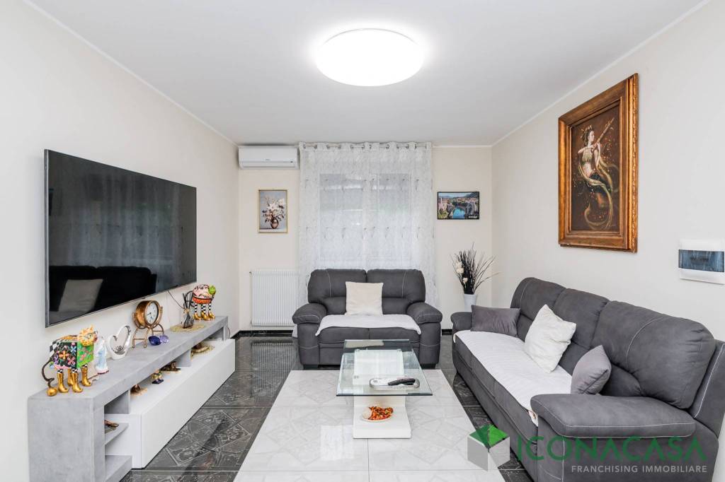 appartamento in vendita a Locate di Triulzi in zona Moro