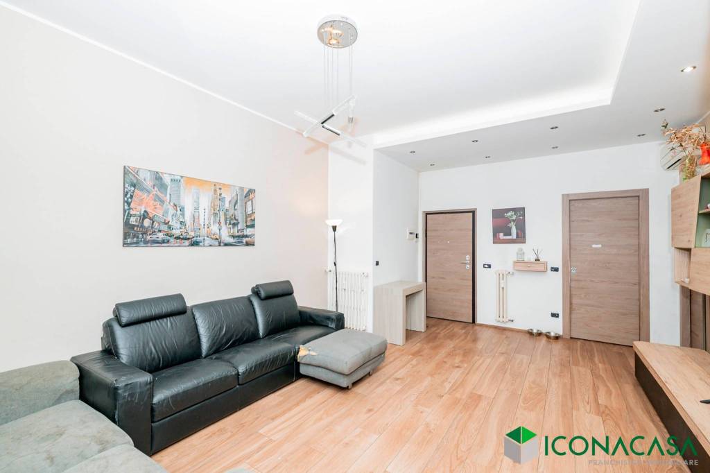 appartamento in vendita a Locate di Triulzi