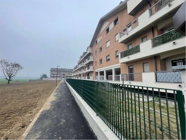 appartamento in vendita a Locate di Triulzi