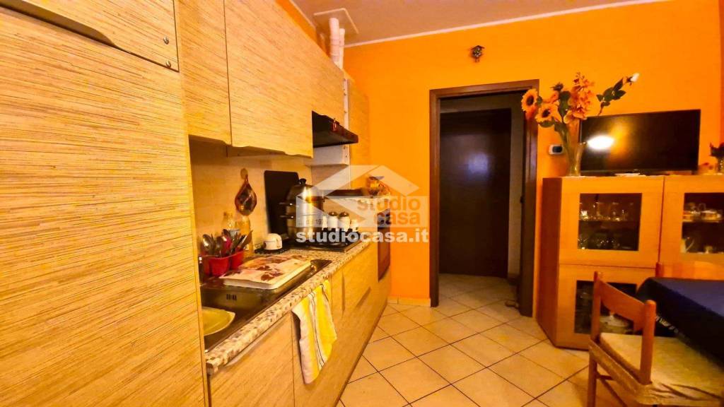 appartamento in vendita a Locate di Triulzi