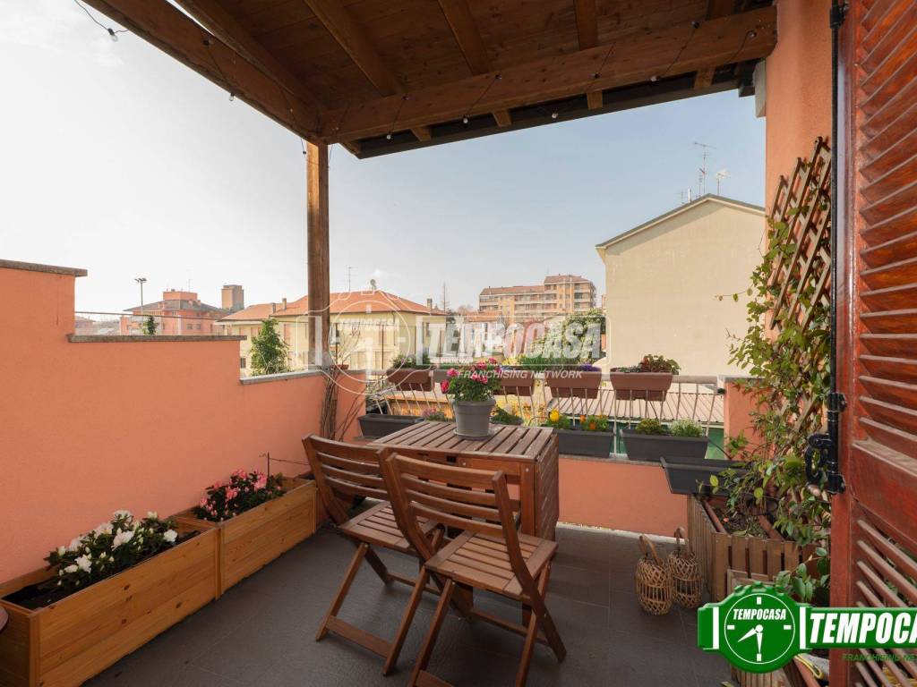 appartamento in vendita a Locate di Triulzi