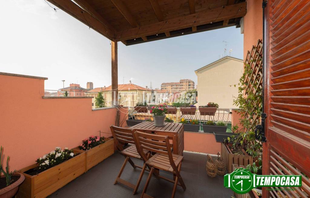 appartamento in vendita a Locate di Triulzi