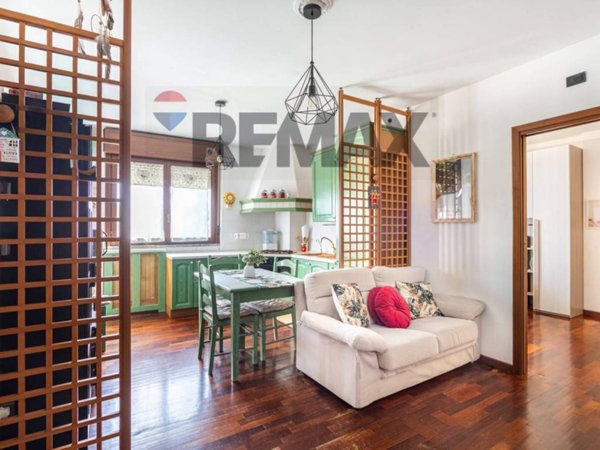 appartamento in vendita a Locate di Triulzi