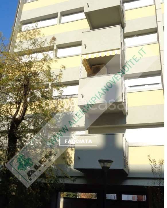 appartamento in vendita a Locate di Triulzi