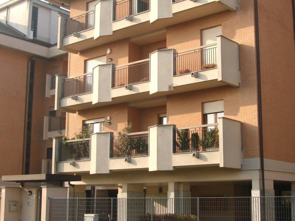 appartamento in vendita a Locate di Triulzi