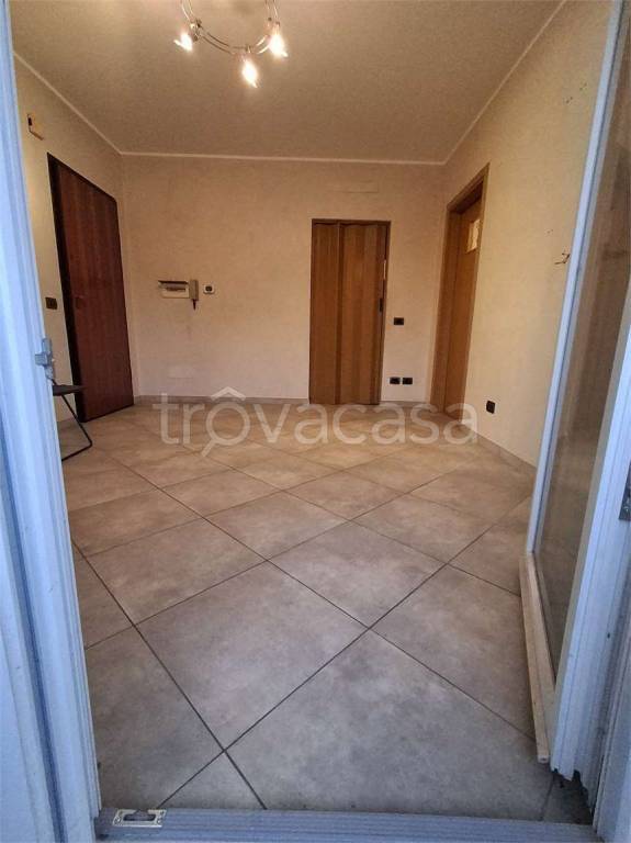 appartamento in vendita a Locate di Triulzi in zona Moro