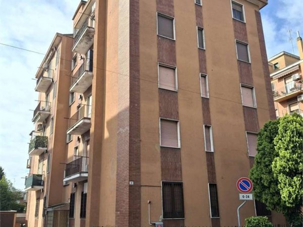 appartamento in vendita a Locate di Triulzi