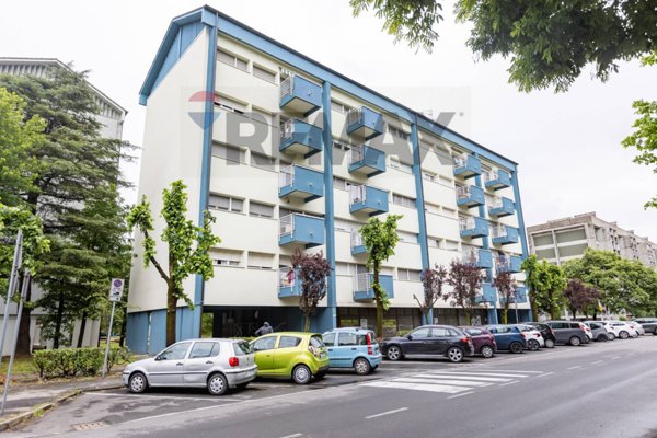appartamento in vendita a Locate di Triulzi