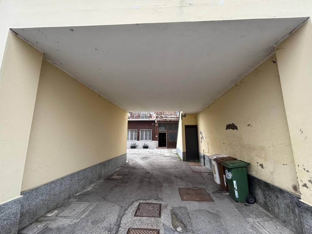 appartamento in vendita a Locate di Triulzi in zona Moro