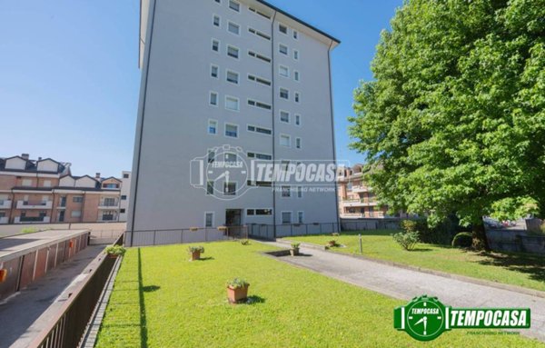 appartamento in vendita a Locate di Triulzi in zona Moro