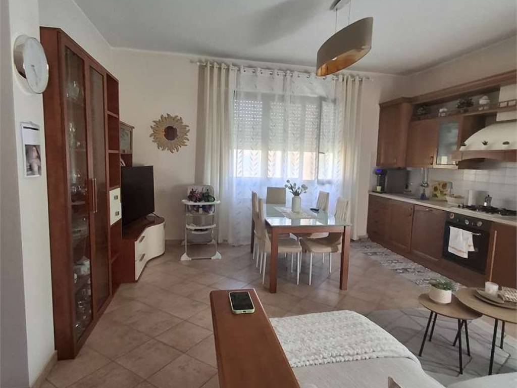 appartamento in vendita a Locate di Triulzi