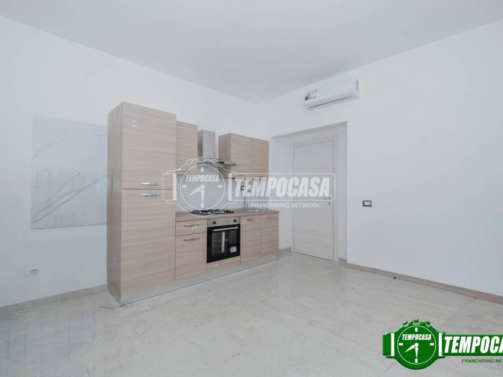 appartamento in vendita a Locate di Triulzi in zona Moro