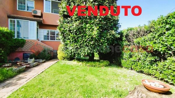 casa indipendente in vendita a Locate di Triulzi in zona Moro