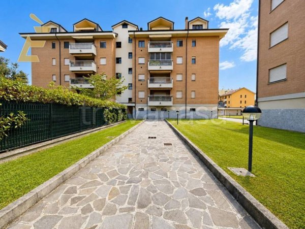 appartamento in vendita a Locate di Triulzi in zona Moro