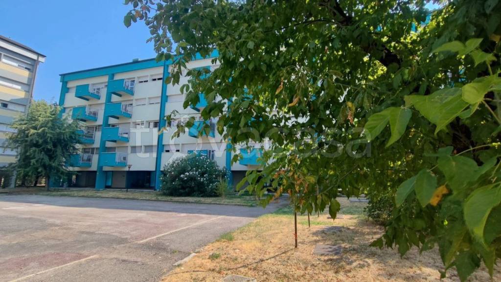 appartamento in vendita a Locate di Triulzi in zona Moro