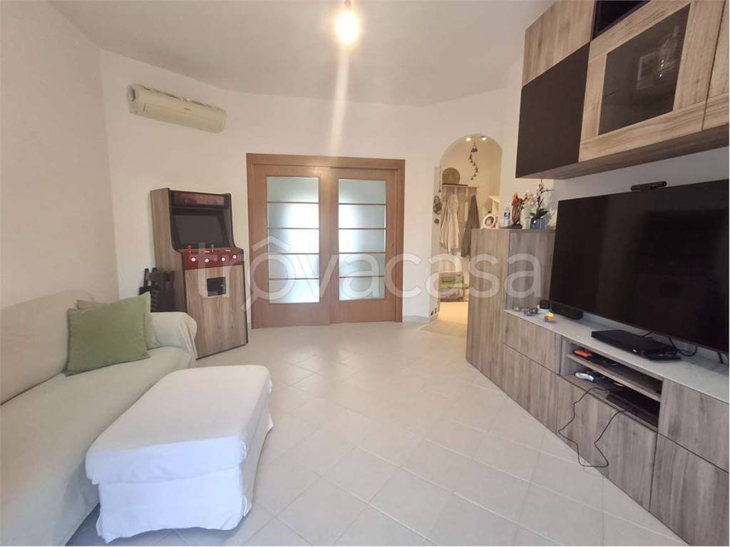 appartamento in vendita a Locate di Triulzi in zona Moro