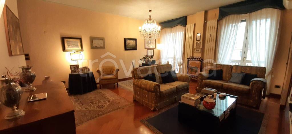 appartamento in vendita a Magenta