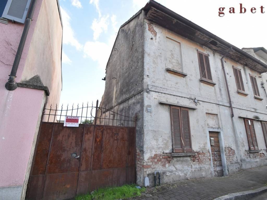 casa indipendente in vendita a Magenta